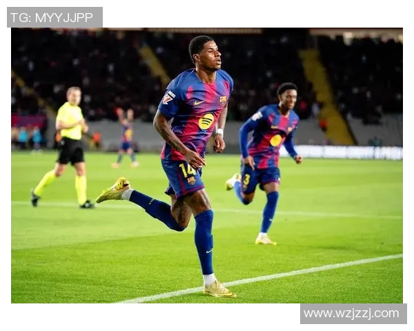 巴萨与埃尔切甘伯杯激战即将开启精彩直播全程回顾与分析